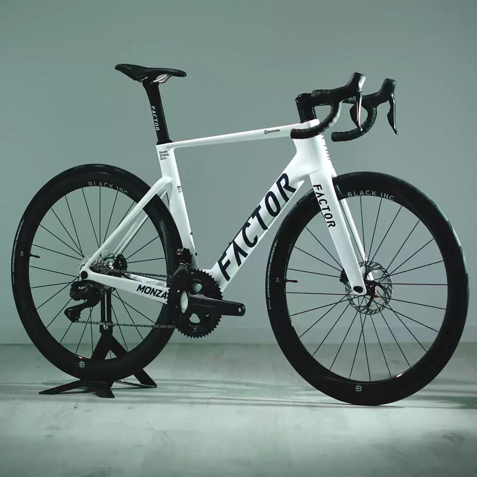 BICICLETTA IN CARBONIO FACTOR MONZA ULTEGRA BLACK INC