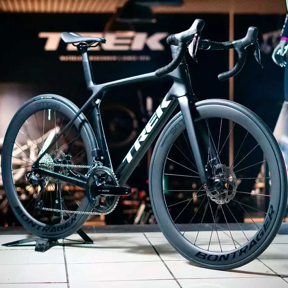 BICI TREK MADONE SL CUSTOM GEN 8 105 DI2