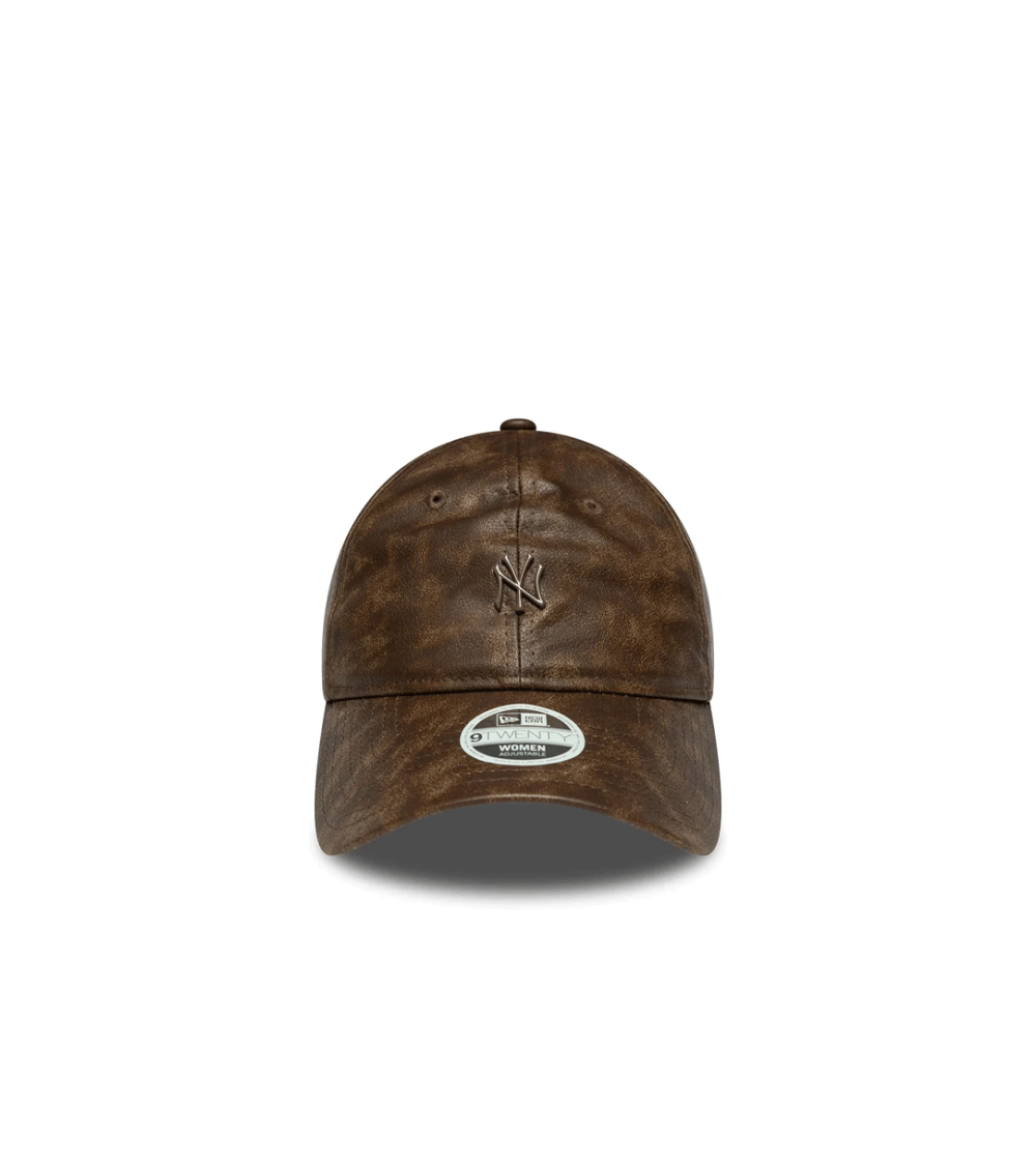 CAPPELLO NEW ERA 9TWENTY WORN NY YANKEES MARRONE DONNA