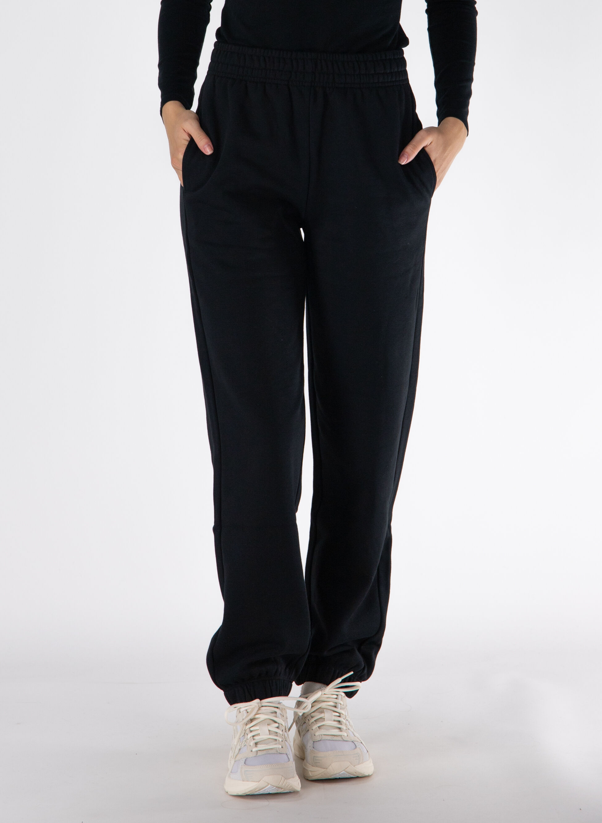 PANTALONE JOGGERS CON ELASTICO ALLA CAVIGLIA