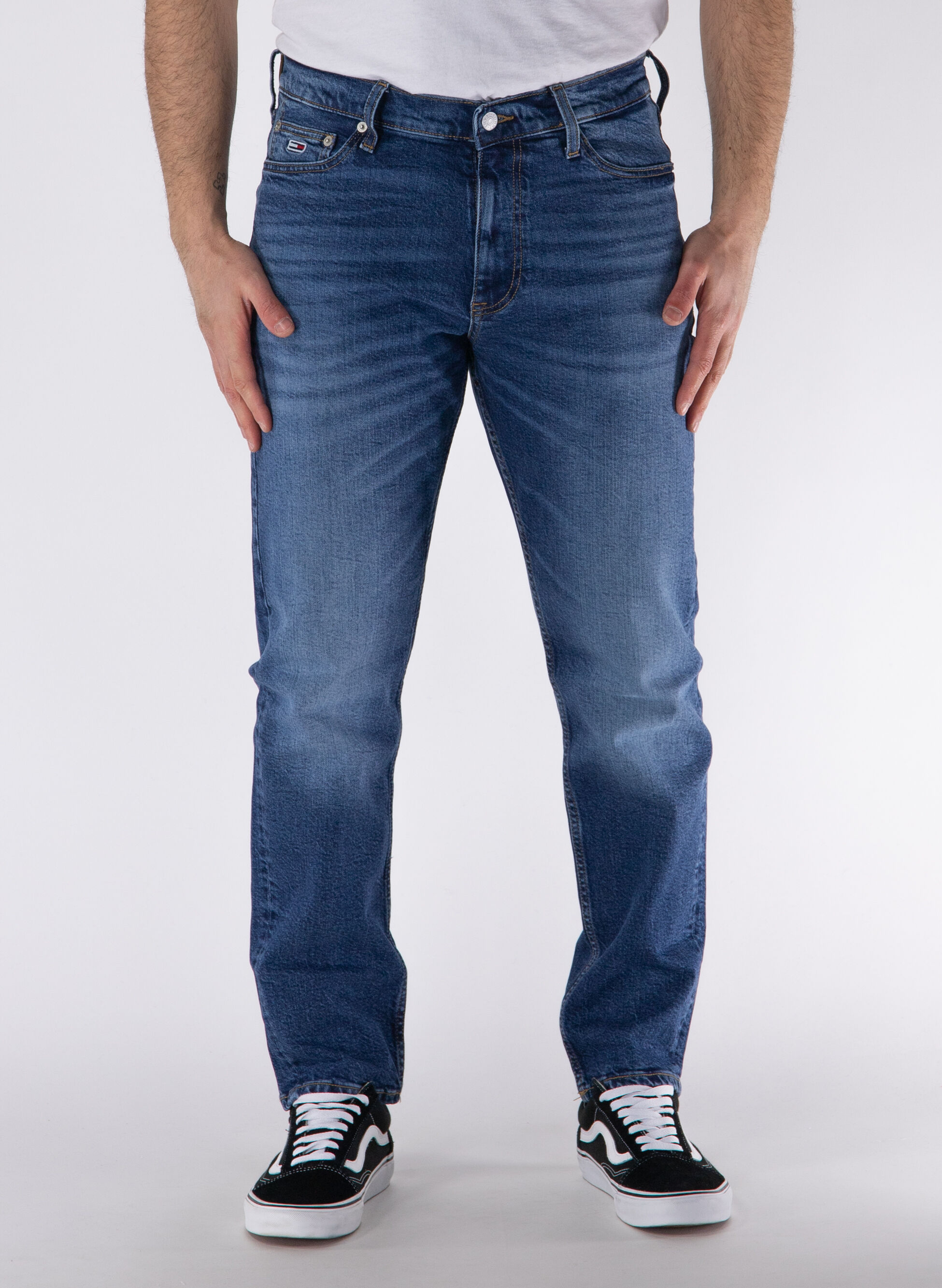 JEANS REGULAR TAPERED