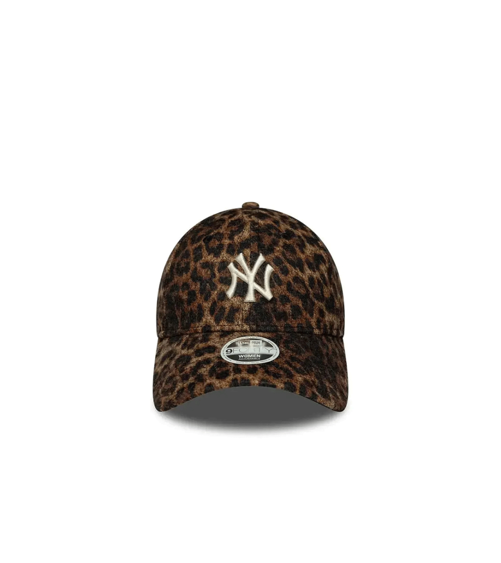 CAPPELLO NEW ERA COSY LEOPARD 9FORTY NEW YORK YANKEES MARRONE DONNA