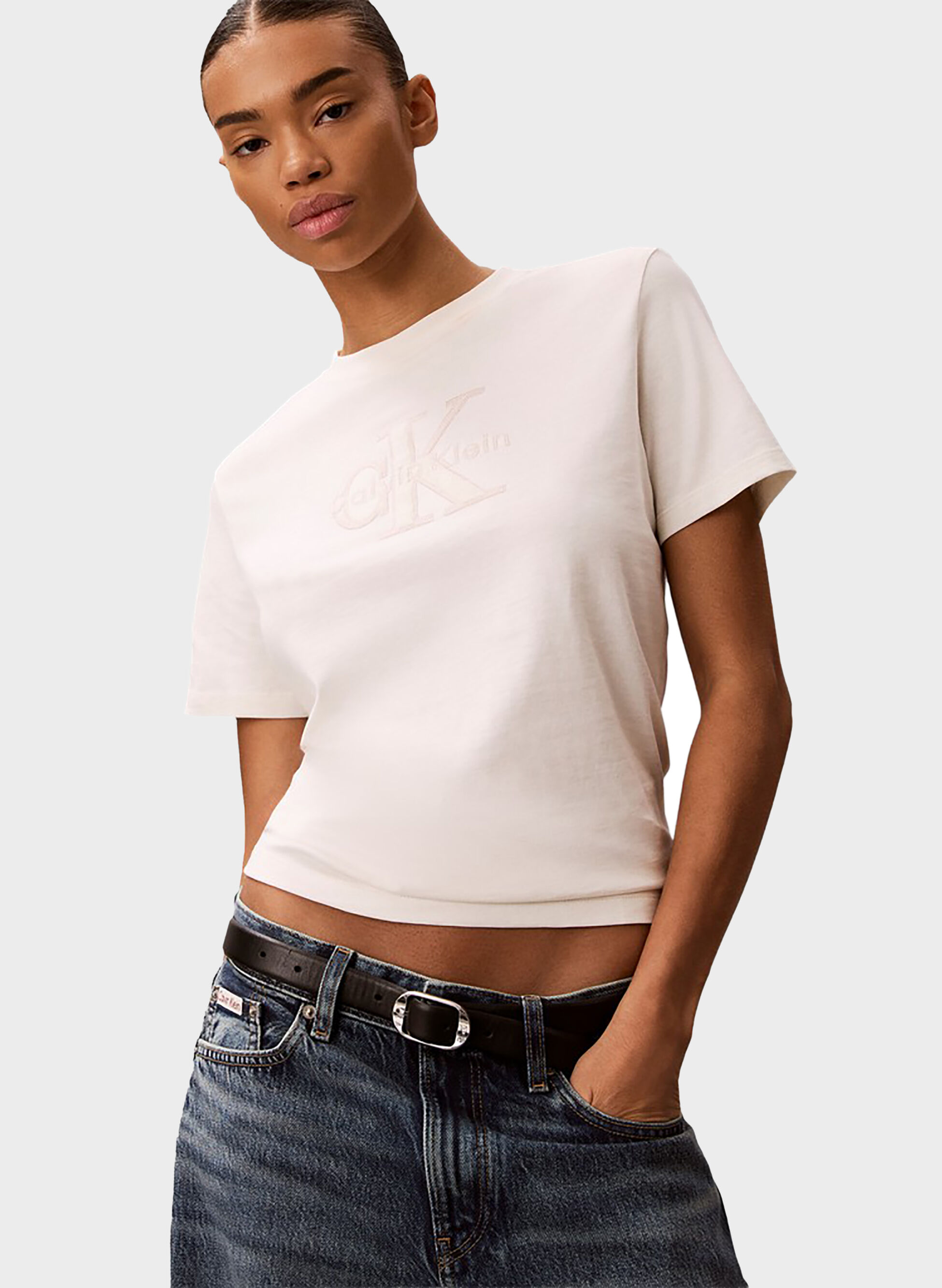 T-SHIRT MONOLOGO RICAMO